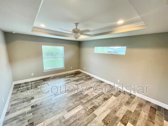 Building Photo - 134 Swan Dr