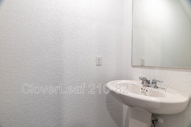 Building Photo - 6411 Bernardo Wy