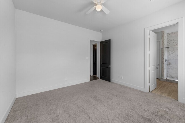 Building Photo - 6033 Cypress St