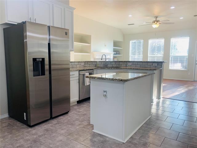 Building Photo - 2021 Whitney Bay Dr