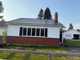 Building Photo - 51 Cedar St