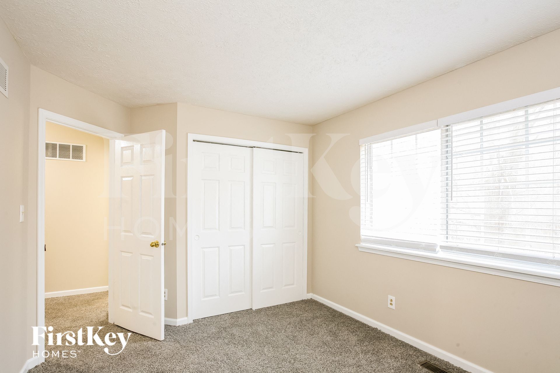 Building Photo - 361 Wildrose Ln