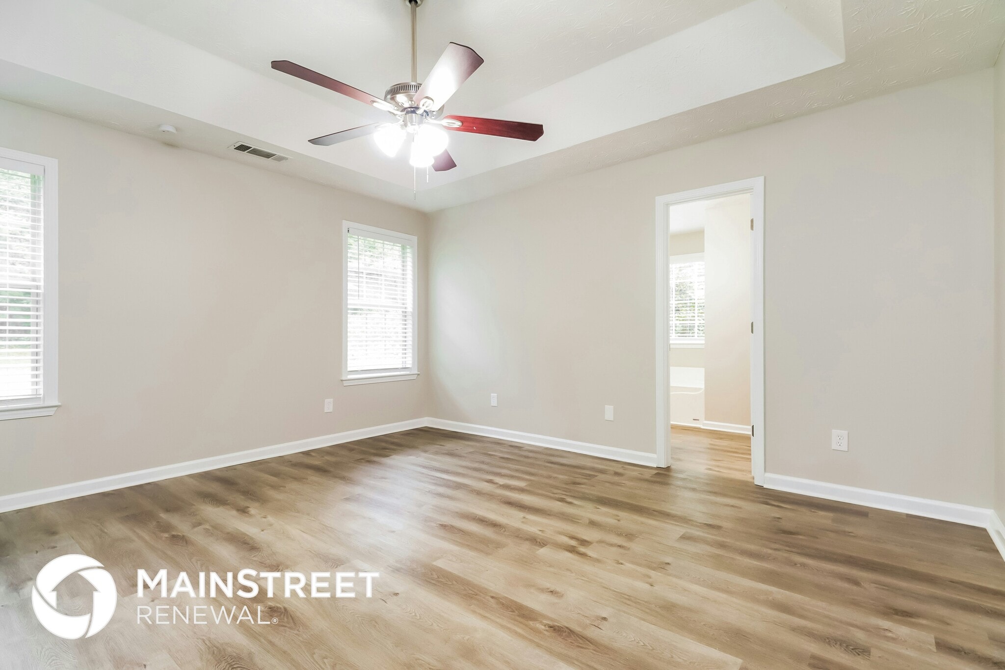 Building Photo - 205 Oak Hill Dr