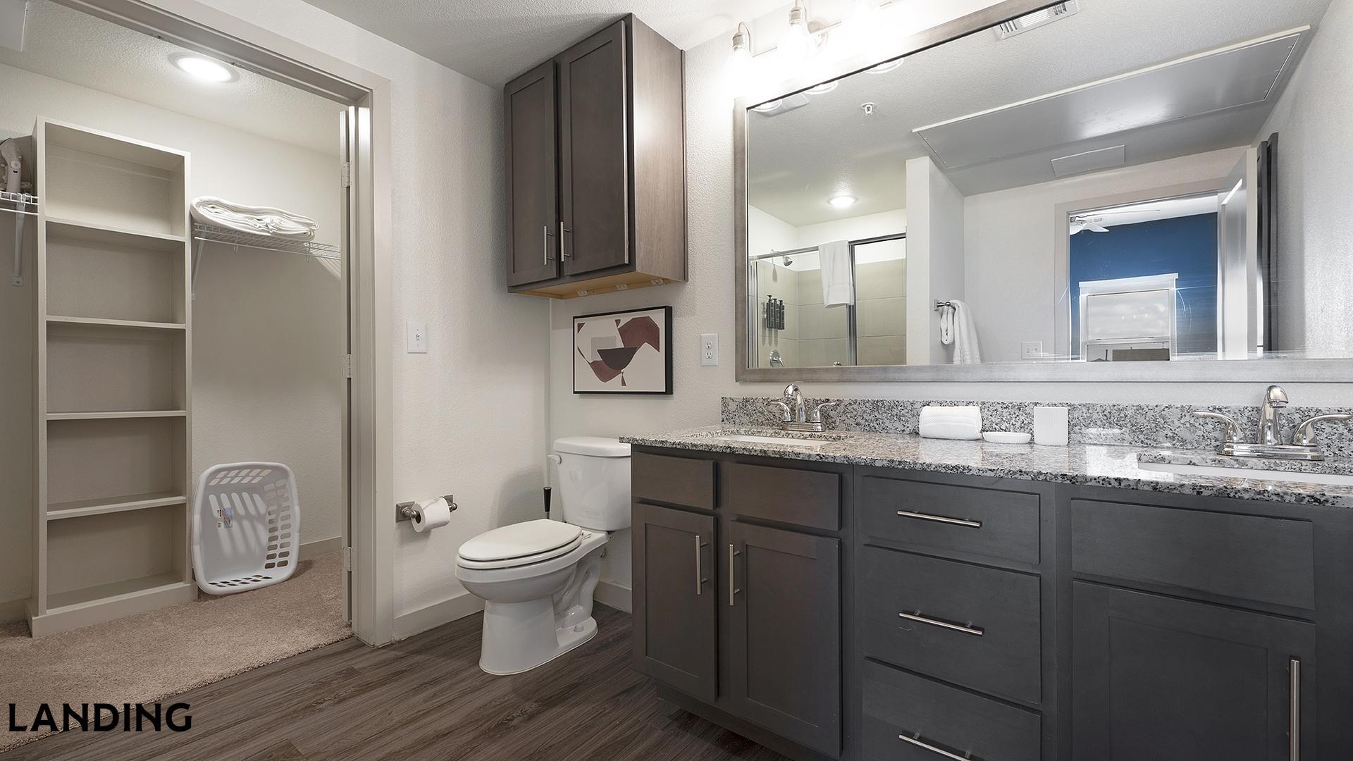 Building Photo - 2825 Main St