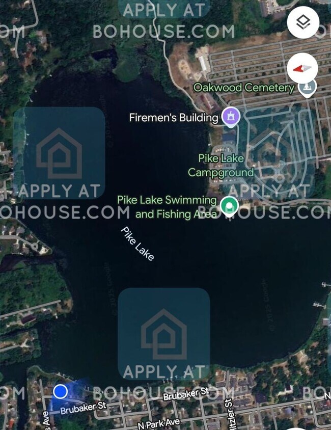 Building Photo - LAKEFRONT 2 BEDROOM HOME W/OFFICE!