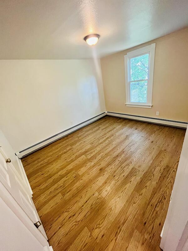 Building Photo - 1208 Bushkill St