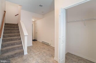 Building Photo - 6383 Creekbend Dr