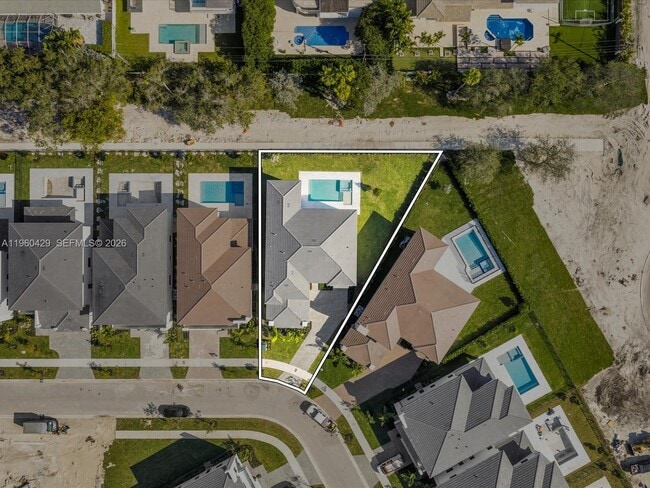 Building Photo - 19701 NE 16th Pl