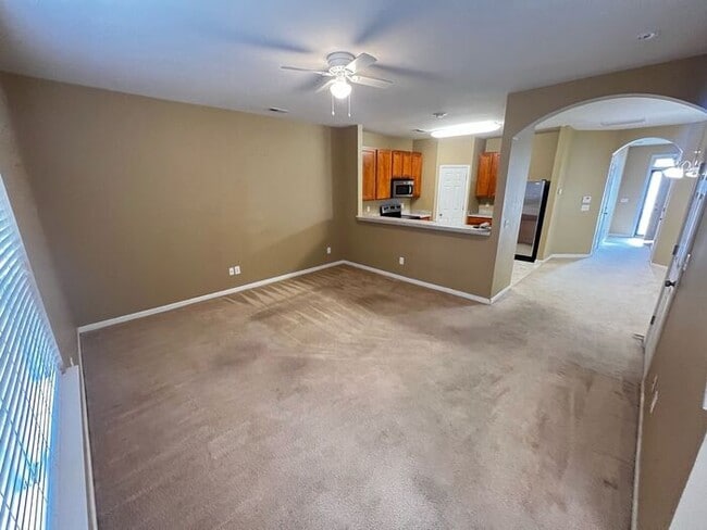 Building Photo - 226 S Lamplighter Ln