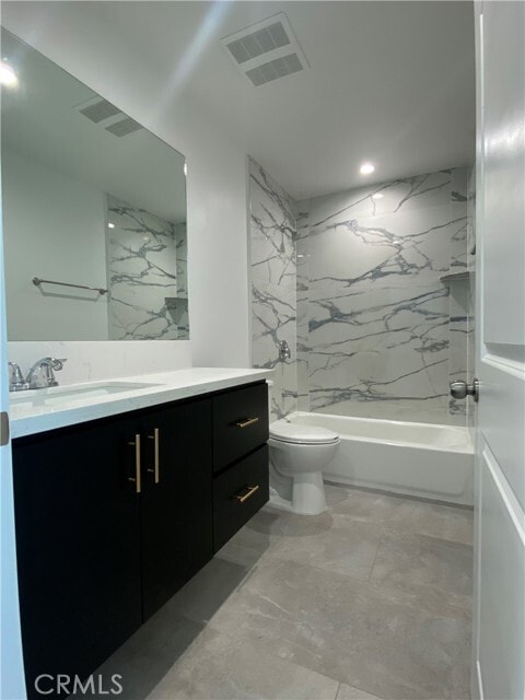 Building Photo - 10424 Graham Ave