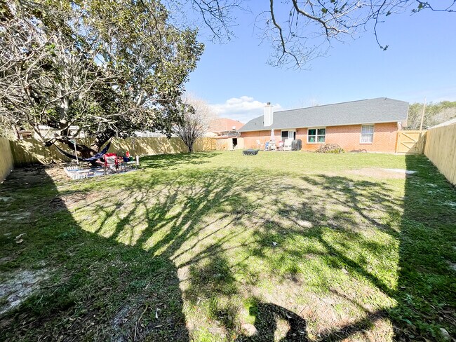 Building Photo - 1729 Shellfish Dr