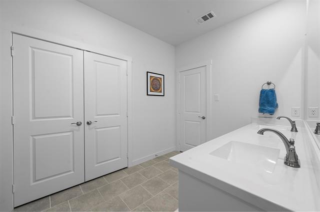 Building Photo - 751 Mountain Laurel Dr