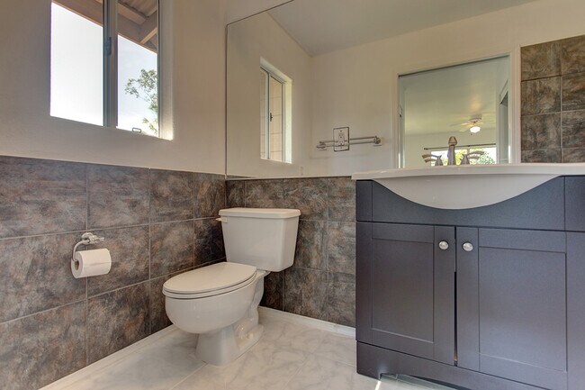 Building Photo - 15-1844-1844 21st Ave