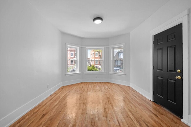 Building Photo - 1031 N Drake Ave