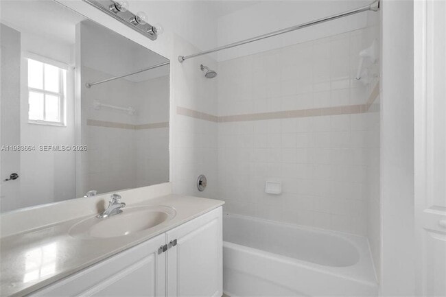 Building Photo - 624 SW 147th Ave