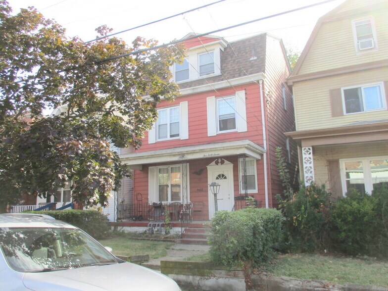 Primary Photo - 547 Glenwood Ave
