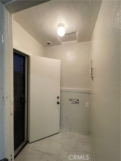 Building Photo - 5869 Bonsallo Ave