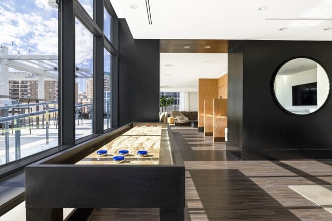 Interior Photo - Latitude