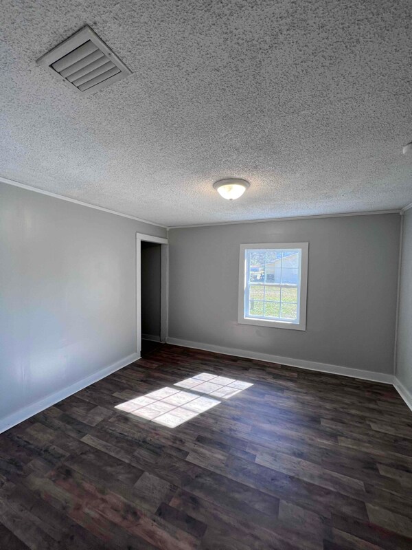 Building Photo - 2007 Creswell St