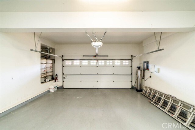 Building Photo - 7 Camellia