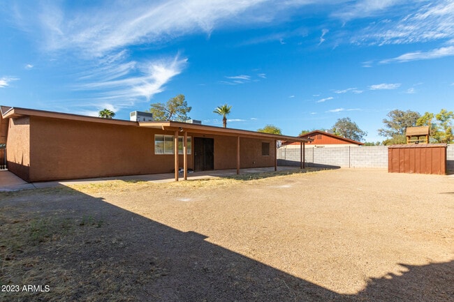 Building Photo - 1512 W Estrella Dr