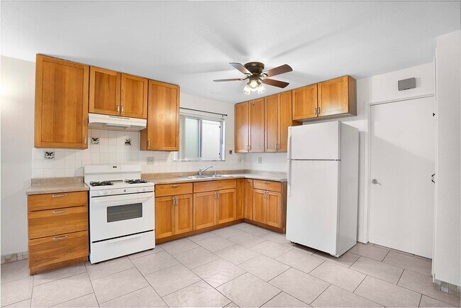 Building Photo - 6478 MacArthur