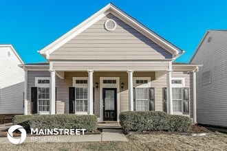 Building Photo - 4559 Clubview Dr