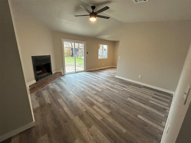 Building Photo - 10026 Caton Pl