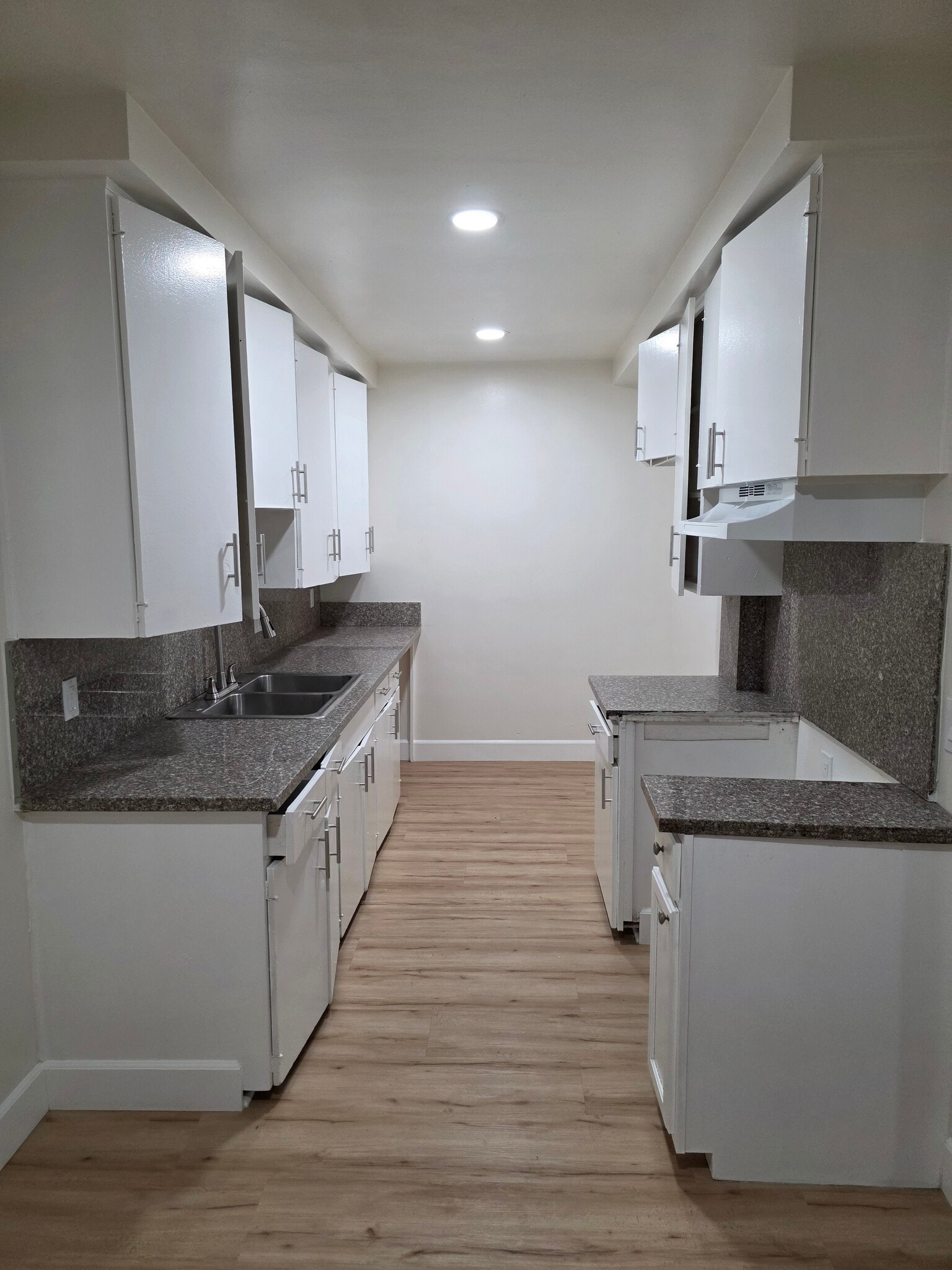 Kitchen - 326 N Breed St