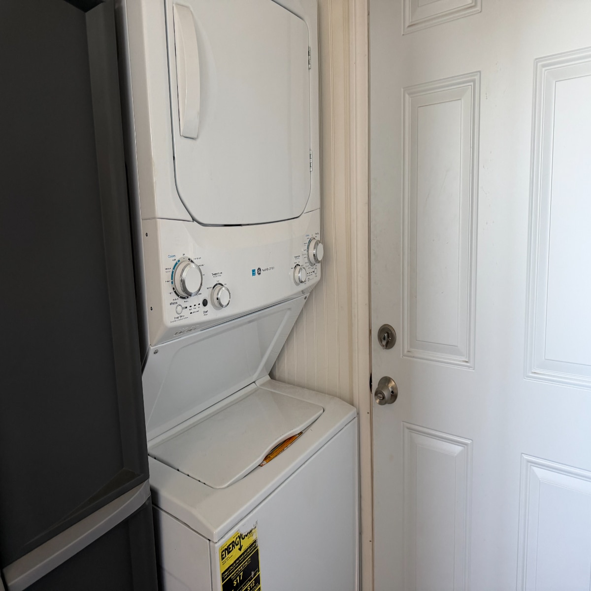 Building Photo - 11068 Plainview Ave