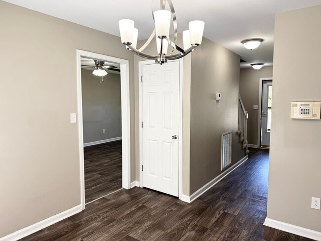 Building Photo - Two Story Home