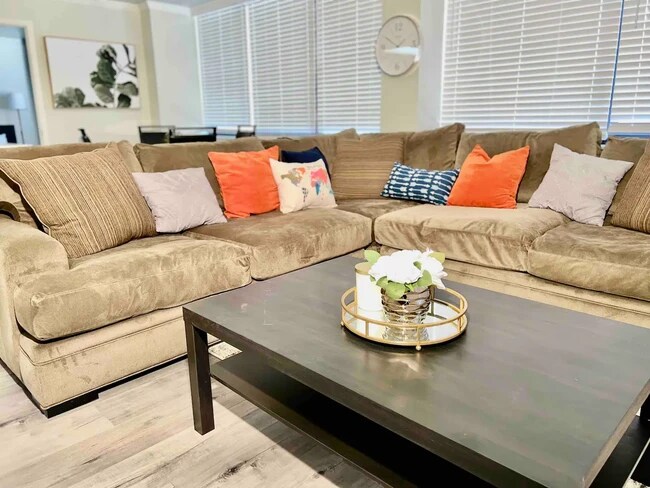 Building Photo - 3525 Sage Rd