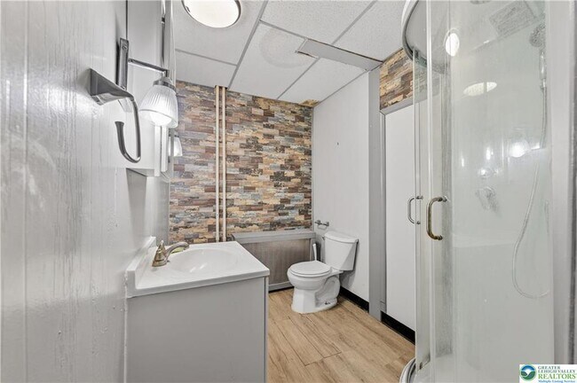 Building Photo - 1139 Linden St