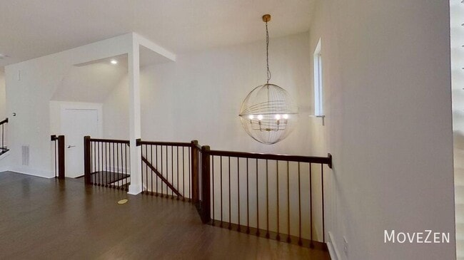 Building Photo - 15041 New Amsterdam Ln