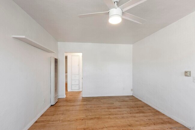 Building Photo - 2548 Violet St