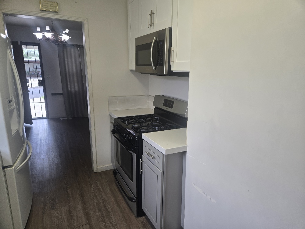 Building Photo - 7253 Capps Ave