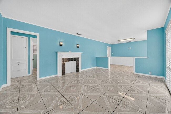 Building Photo - 907 Buckalew St