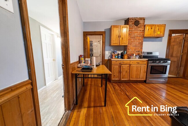 Building Photo - 41 Seminary Ave