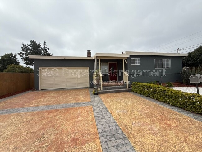 Building Photo - 476 Ferris Ave