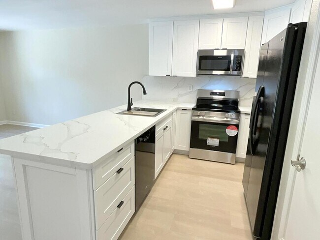 Building Photo - Newly updated Danville Greenbrook South Ar...