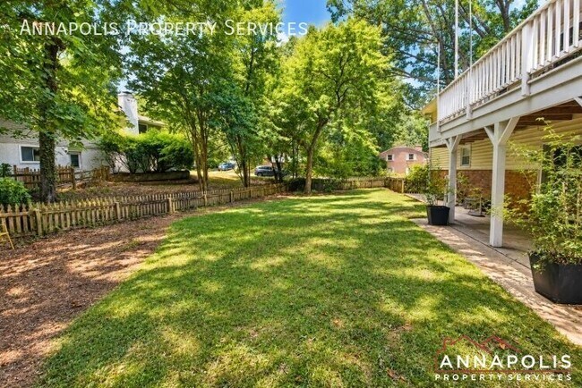 Building Photo - 300 S Cherry Grove Ave
