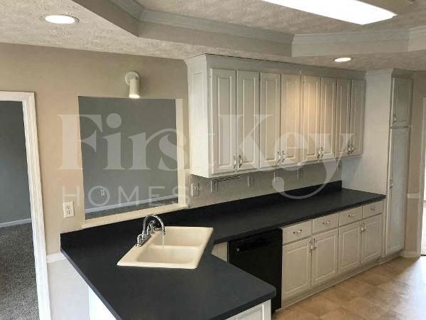 Building Photo - 20 Stephens Way