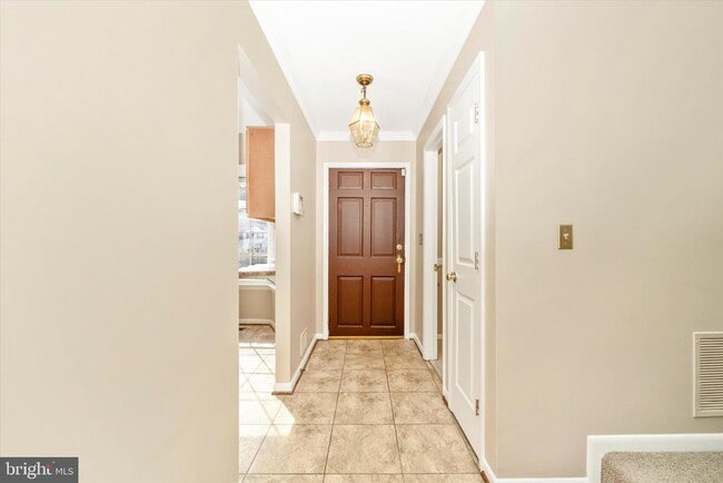 Building Photo - 310 Harry S Truman Dr