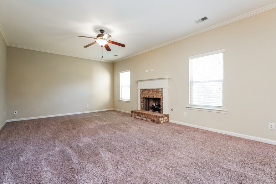 Building Photo - 2115 Malanga Ct