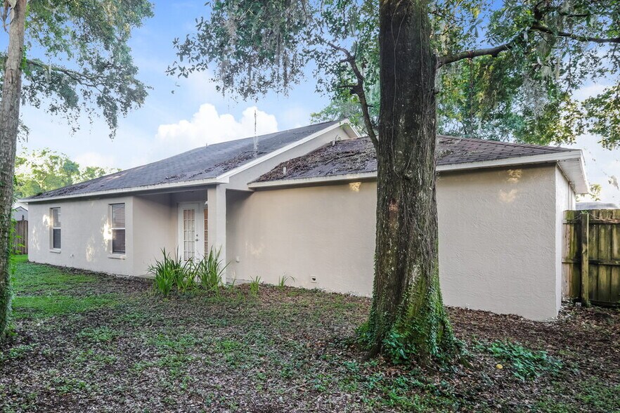 Building Photo - 8524 Queen Brooks Ct