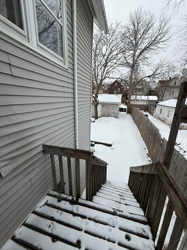 Building Photo - 2807 N 3rd St