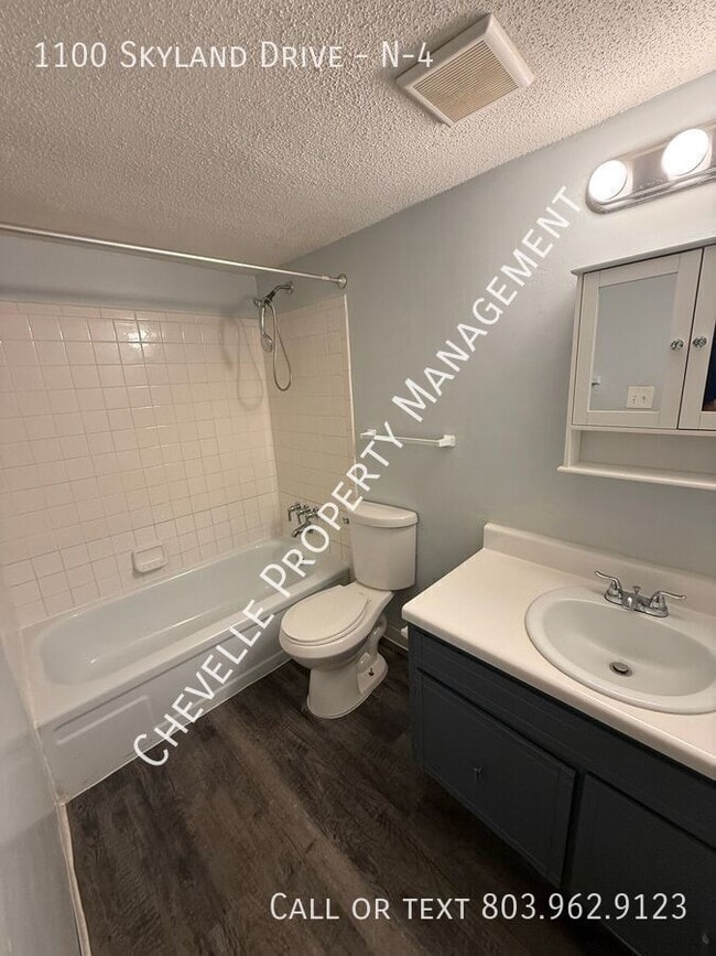 Building Photo - 1100 Skyland Dr