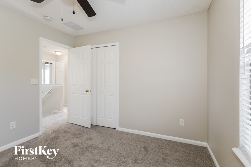 Building Photo - 2954 Ravine Hill Dr