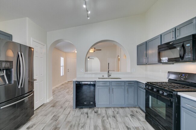 Building Photo - Beautiful 3 bedroom home near South Summerlin!