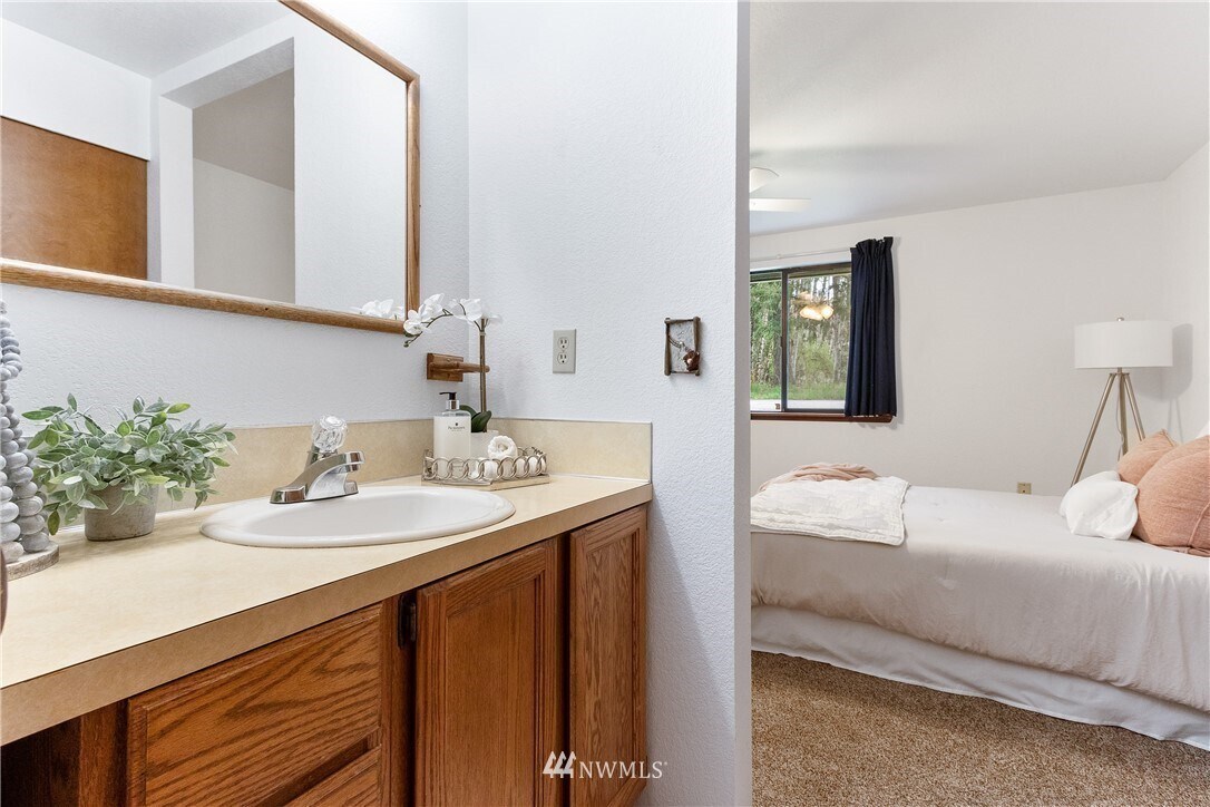 Master Bathroom - 15808 122nd Ave NW